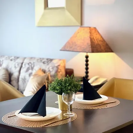 Royal Beach Nice View Appartement